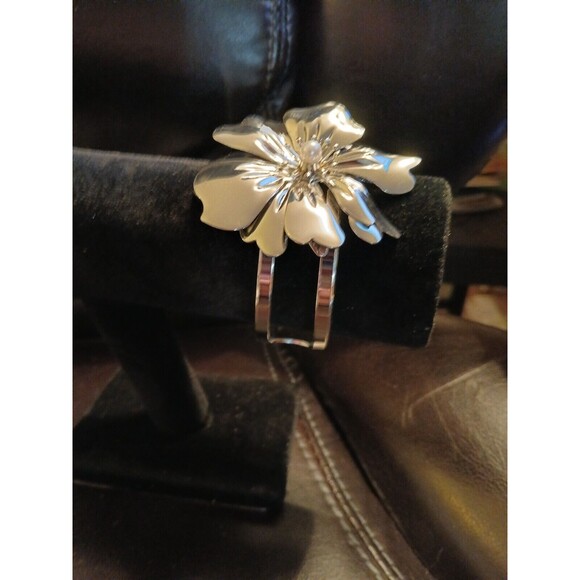 Bohemian BOHO Silver Flower Adjustable Cuff Bracelet Floral - Picture 5 of 7